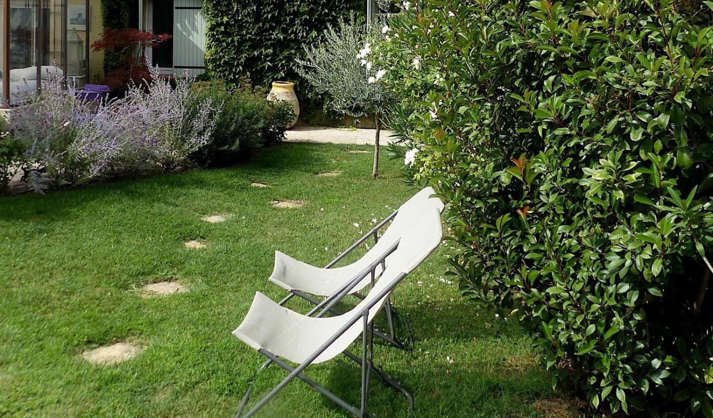 Le Chat Sur Le Toit Lourmarin Exterior foto