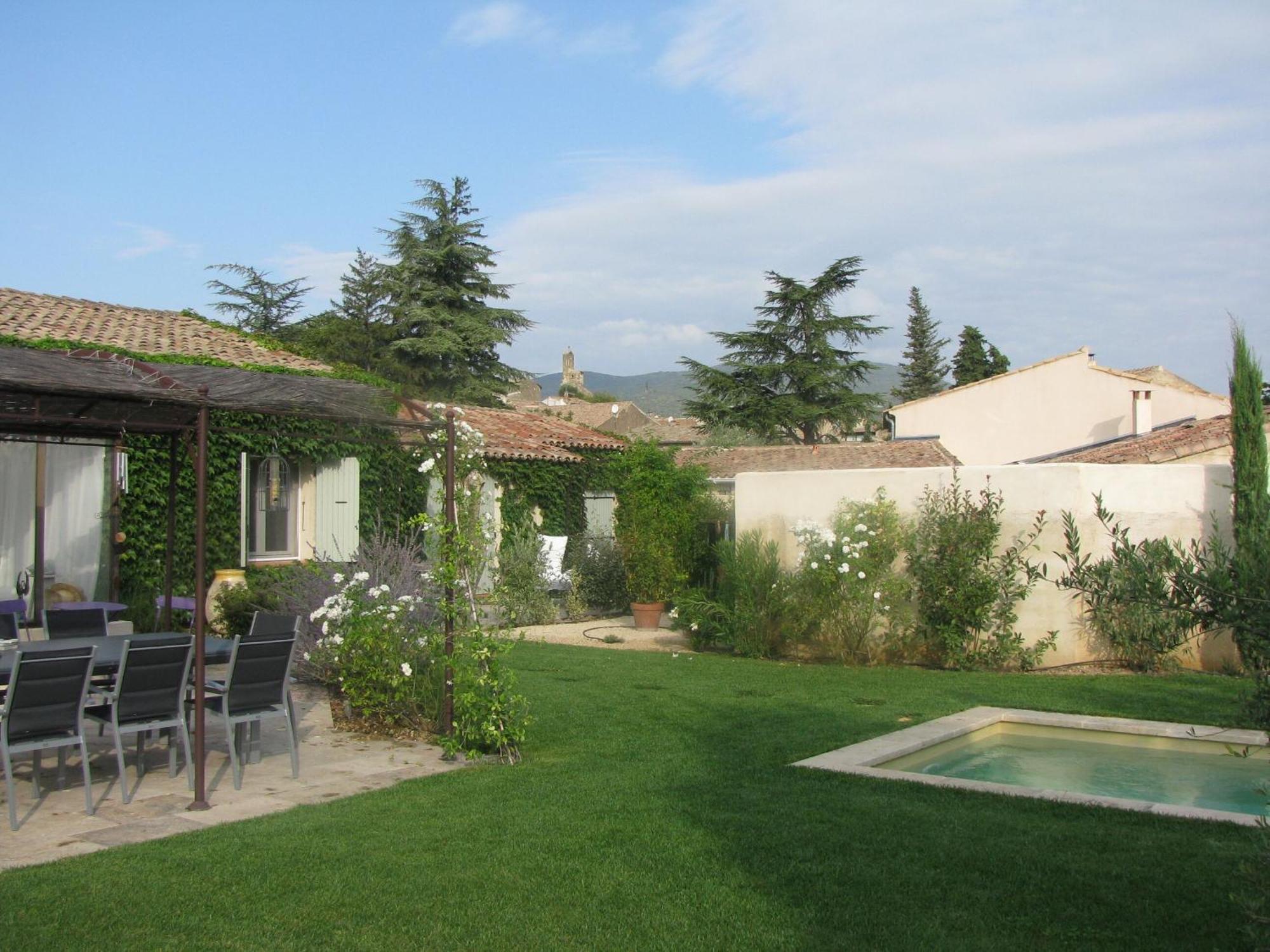 Le Chat Sur Le Toit Lourmarin Exterior foto