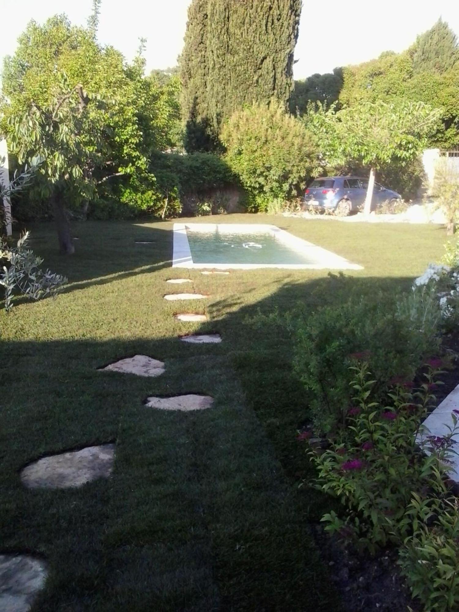 Le Chat Sur Le Toit Lourmarin Exterior foto